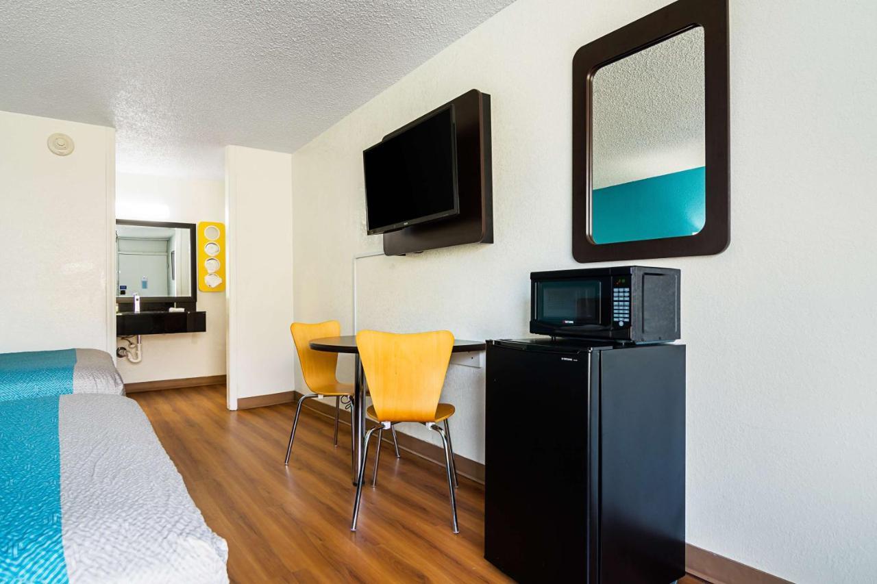 Econo Lodge 아셔보르 외부 사진